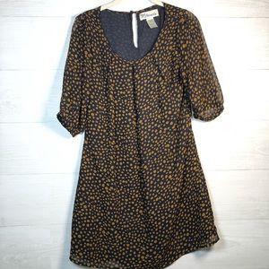 Francesca’s collection brand paraella shift dress